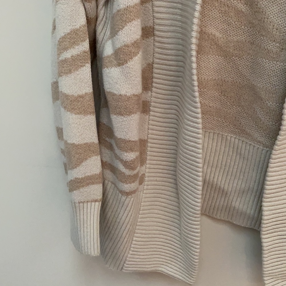 Varley Camrose Zebra Sweater - Picture 7 of 10